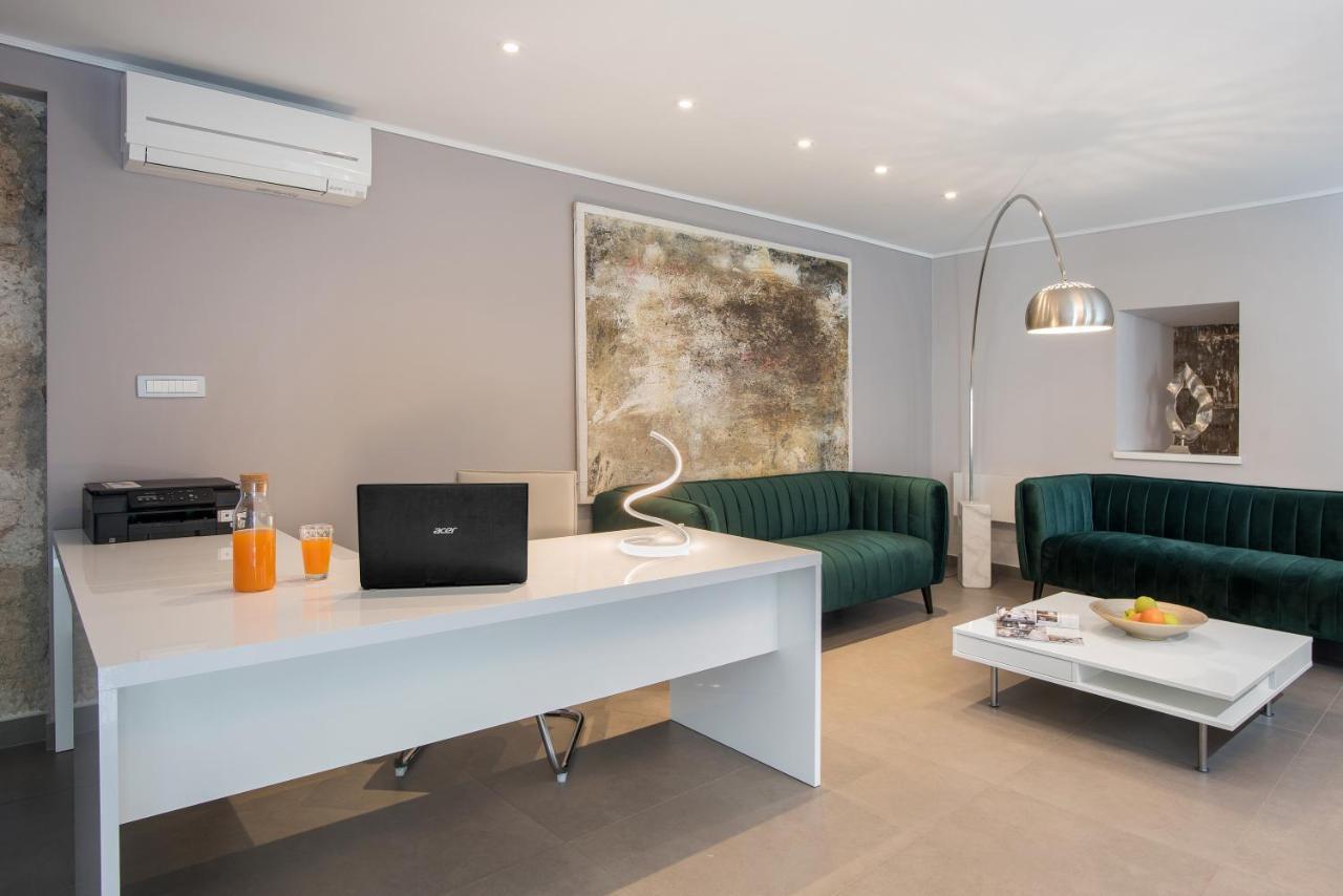 Boutique Rooms Mirabilis สกราดิน ภายนอก รูปภาพ